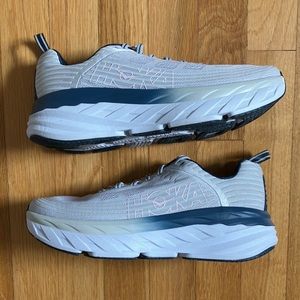 Hoka Bondi, worn once!